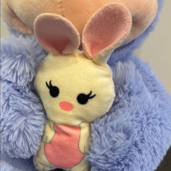 Minnie Mouse Holding Bunny 18” BluePurple 2019 DisneyStore Plush Stuff AnimalToy - Picture 3 of 12